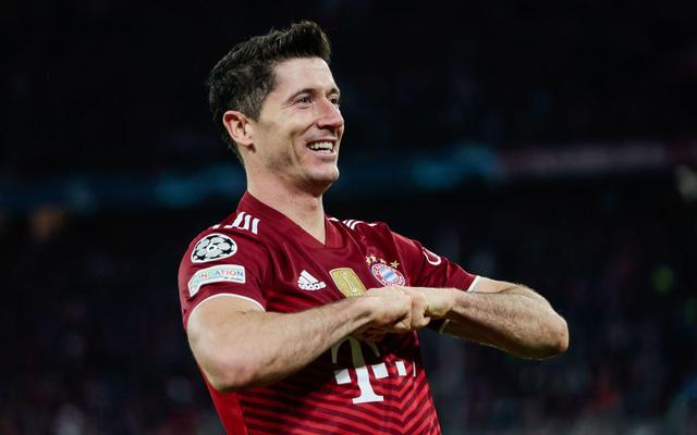 图片报：诺伊尔调整了训练流程，乌尔比希也激励着他继续