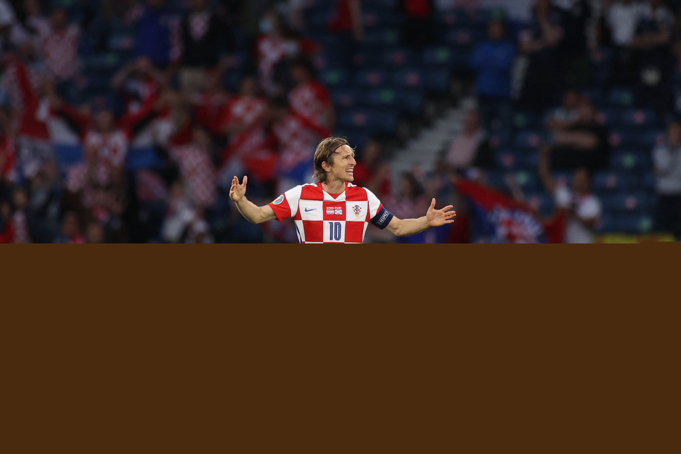 巴西记者：巴乙前锋克莱伯自由身加盟云南玉昆，签约两年