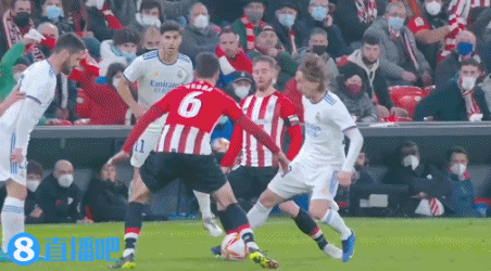 全市场：拉齐奥接近免签因西涅，年薪130万欧签约至明年6月