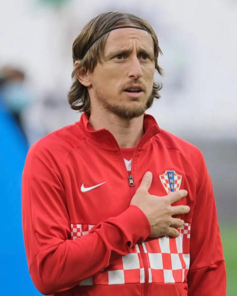 前锋单场帽子戏法，刷新赛季纪录