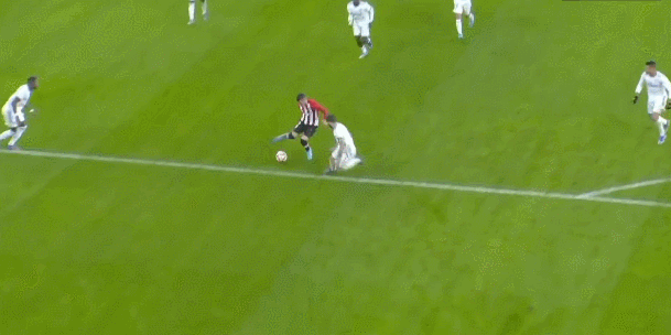 2025巴甲37轮：内马尔戴帽射鹦鹉，红黑提前加冕双冠王