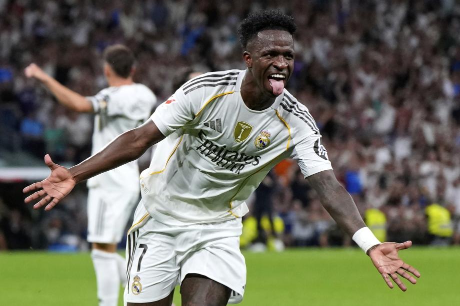 将目光投向 将目光投向