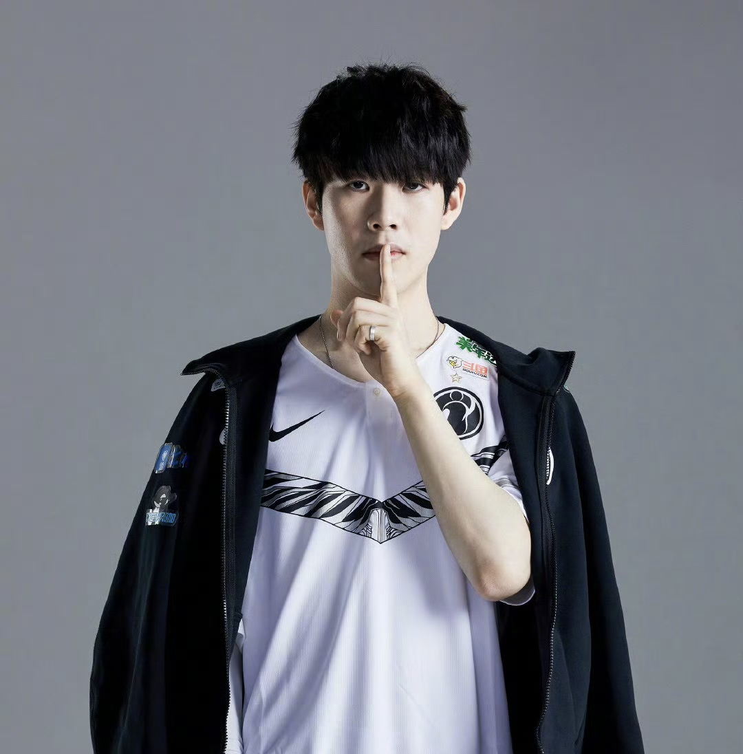 各界对球员 各界对球员